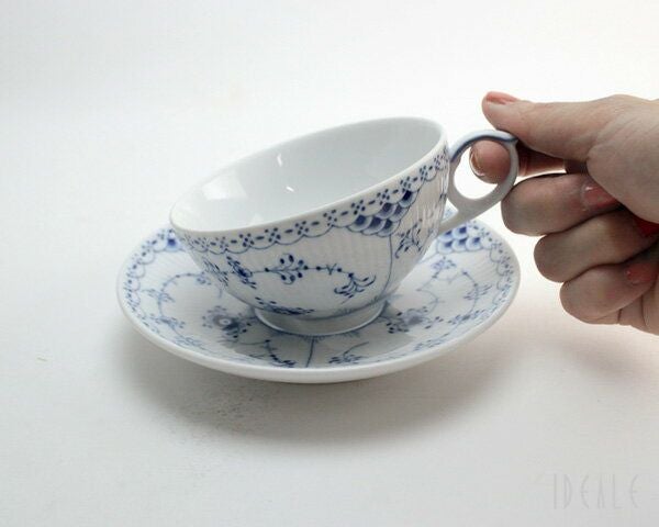 ロイヤルコペンハーゲン（Royal Copenhagen） ブルーフルーテッド ハーフレース/Blue Fluted Half Lace ティーカップ&ソーサー