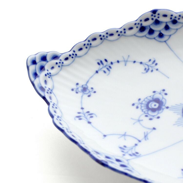 ロイヤルコペンハーゲン（Royal Copenhagen） ブルーフルーテッド ハーフレース/Blue Fluted Half Lace プレート 24.5cm