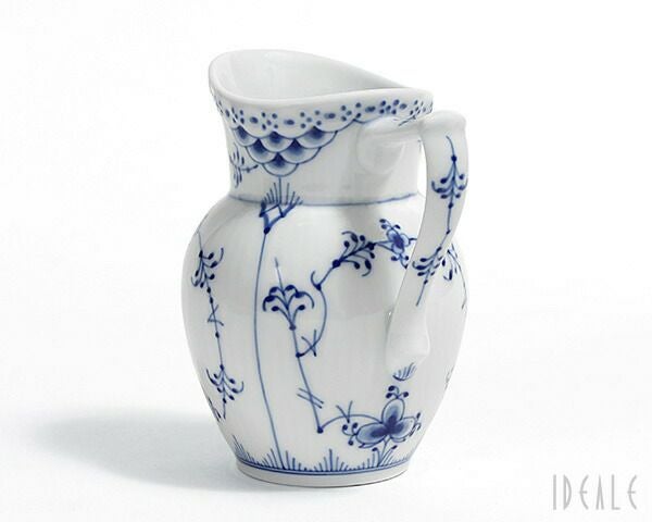 ロイヤルコペンハーゲン（Royal Copenhagen） ブルーフルーテッド ハーフレース/Blue Fluted Half Lace 102 394 クリーマー 大