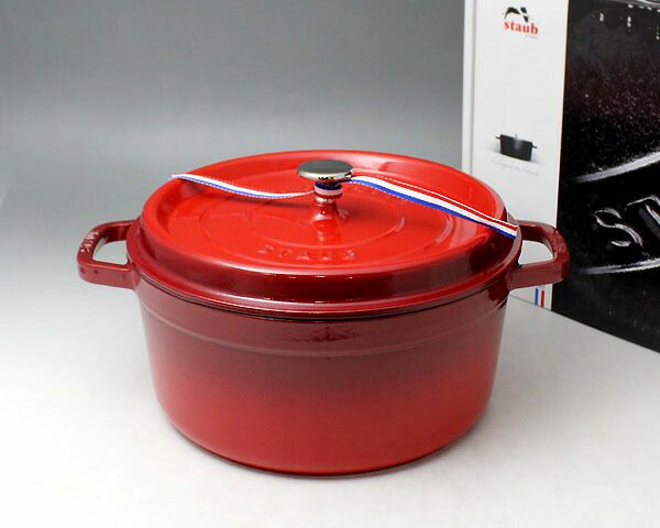 STAUB ストウブココット　レッド　26センチ Staub（ストウブ） 【並行輸入品】 鍋 26cm ピコ・ココット ラウンド