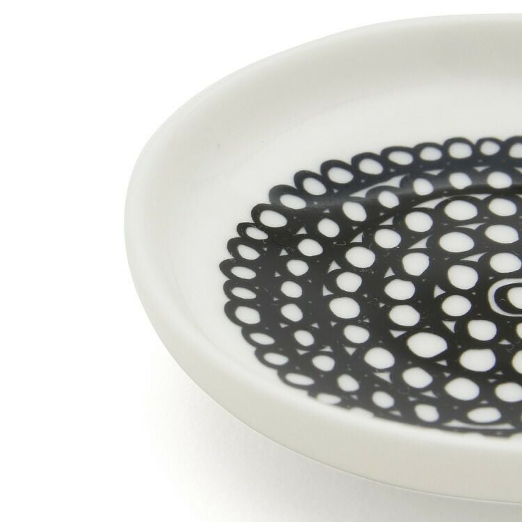 マリメッコ（marimekko） シイルトラプータルハ/SIIRTOLAPUUTARHA プレート 8.5cm ホワイト/ブラック