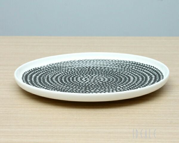 マリメッコ（marimekko） シイルトラプータルハ/SIIRTOLAPUUTARHA プレート 20cm ホワイト/ブラック