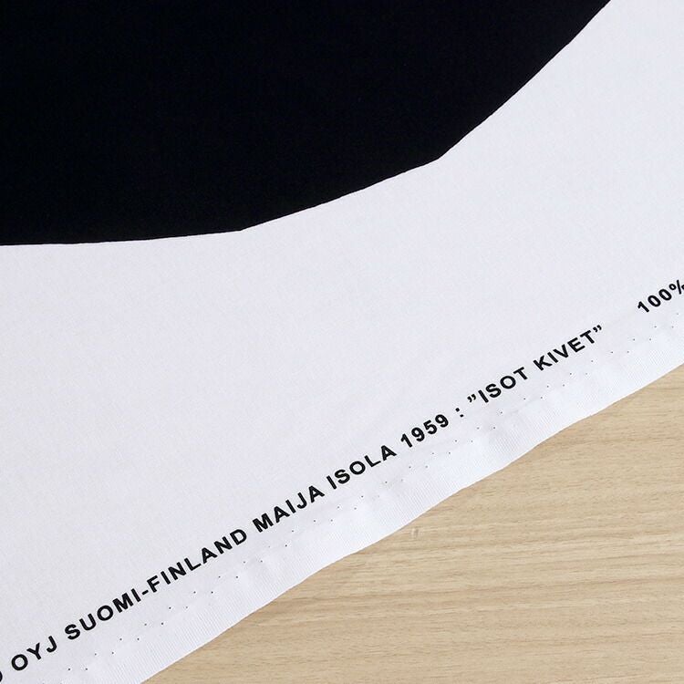 マリメッコ（marimekko） キヴェット/KIVET コットンファブリック(生地) ホワイト/ブラック (30cm以上から10cm単位で切り売り)