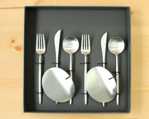 クチポール（Cutipol） ムーンマット/MOON MATT デザート8点セット 化粧箱付 シルバー