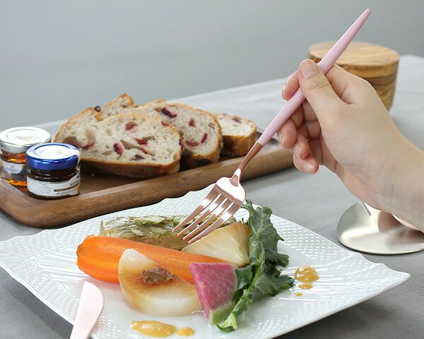 クチポール（Cutipol） ゴア/GOA ディナー/テーブルフォーク ピンクマットローズゴールド