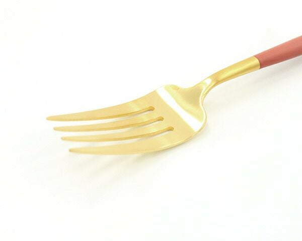 クチポール（Cutipol） ゴア/GOA ディナーフォーク レッドマットゴールド