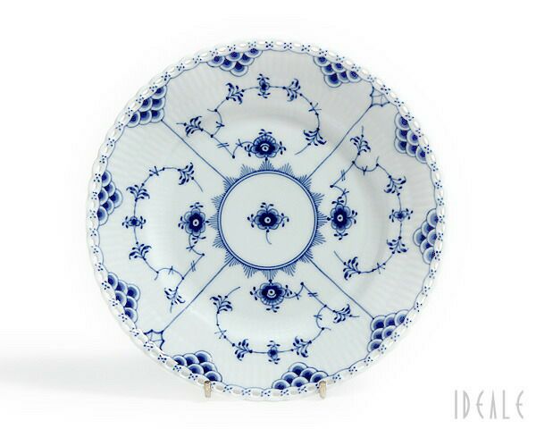 ロイヤルコペンハーゲン（Royal Copenhagen） ブルーフルーテッド フルレース/Blue Fluted Full Lace 103 617 プレート 17cm