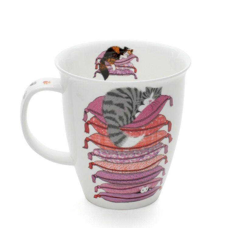 ダヌーン（Dunoon） NEVIS マグカップ ピンクの布団でお昼寝