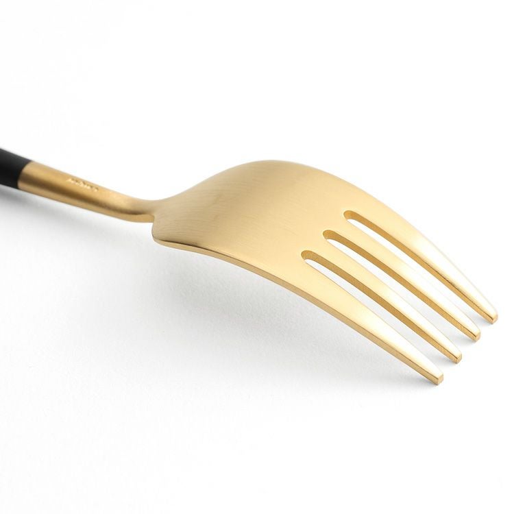 クチポール（Cutipol） ナウ/NAU ディナーフォーク ブラックマットゴールド