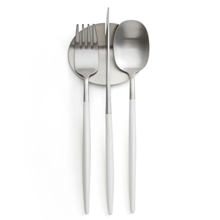 クチポール（Cutipol） ナウ/NAU ディナー8点セット 化粧箱付 ホワイト