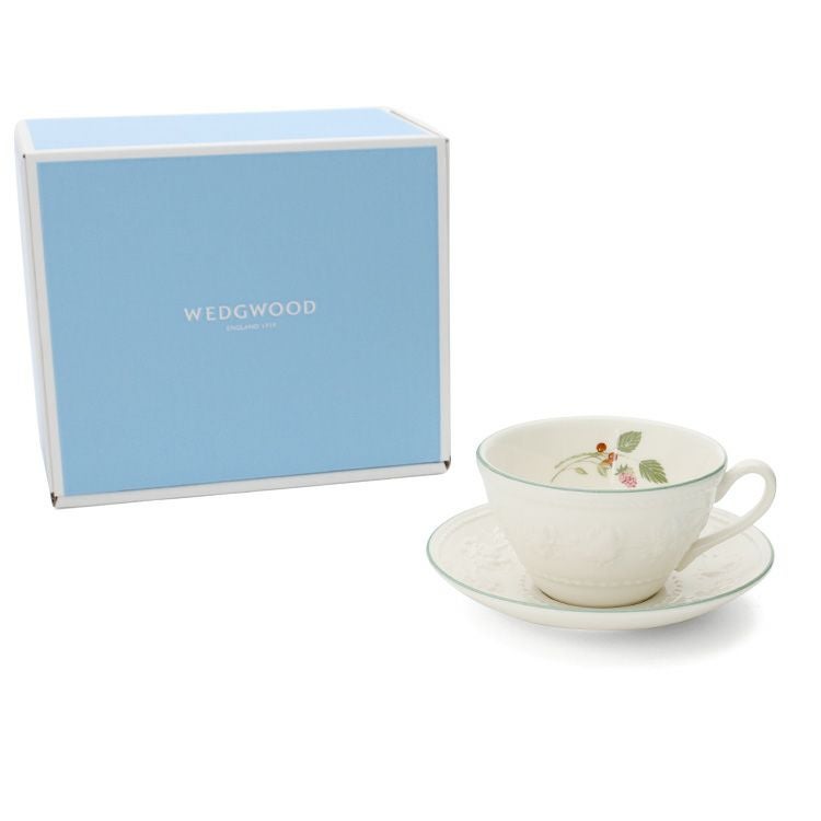 ウェッジウッド（WEDGWOOD） フェスティビティ/FESTIVITY ティーカップ&ソーサー ラズベリー