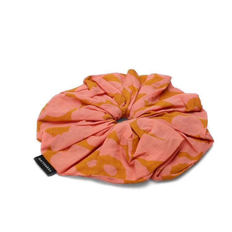 マリメッコ（marimekko） ウニッコ/Ruusunkukka Unikko シュシュ ピーチ/ベージュ