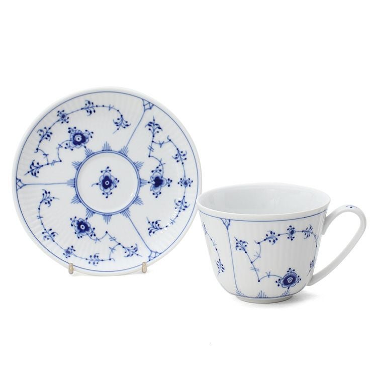 ロイヤルコペンハーゲン（Royal Copenhagen） ブルーフルーテッド プレイン/Blue Fluted Plain カップ＆ソーサー 240ml