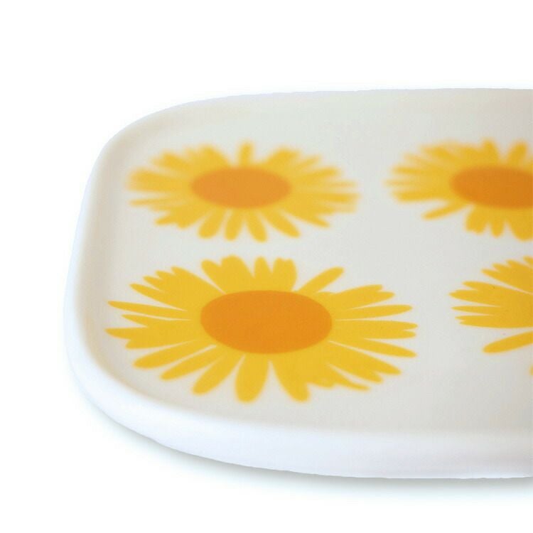 ★★★アウトレット（訳あり）★★★ マリメッコ（marimekko） アウリンゴンクッカ/Auringonkukka プレート 15×12cm ホワイト/イエロー